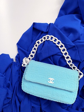 (SOLDOUT) CHANEL CC logo Terry &amp; plastic chain (BABYBLUE)